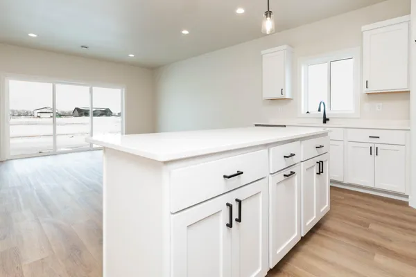 $382,690 | 1600 5th Avenue Northeast, Dilworth, MN 56529