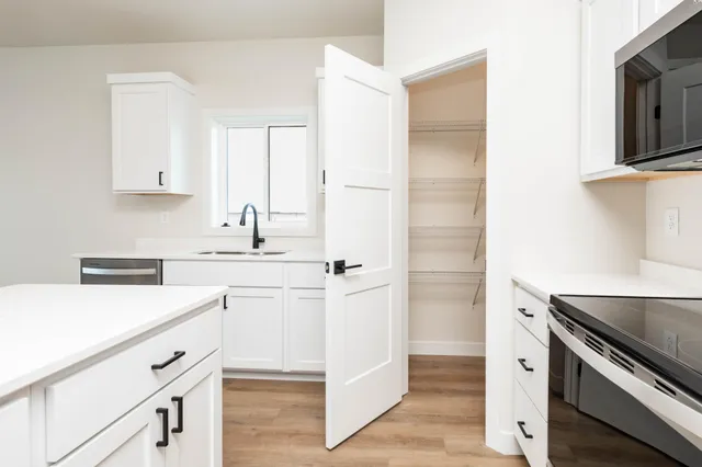 $382,690 | 1600 5th Avenue Northeast, Dilworth, MN 56529