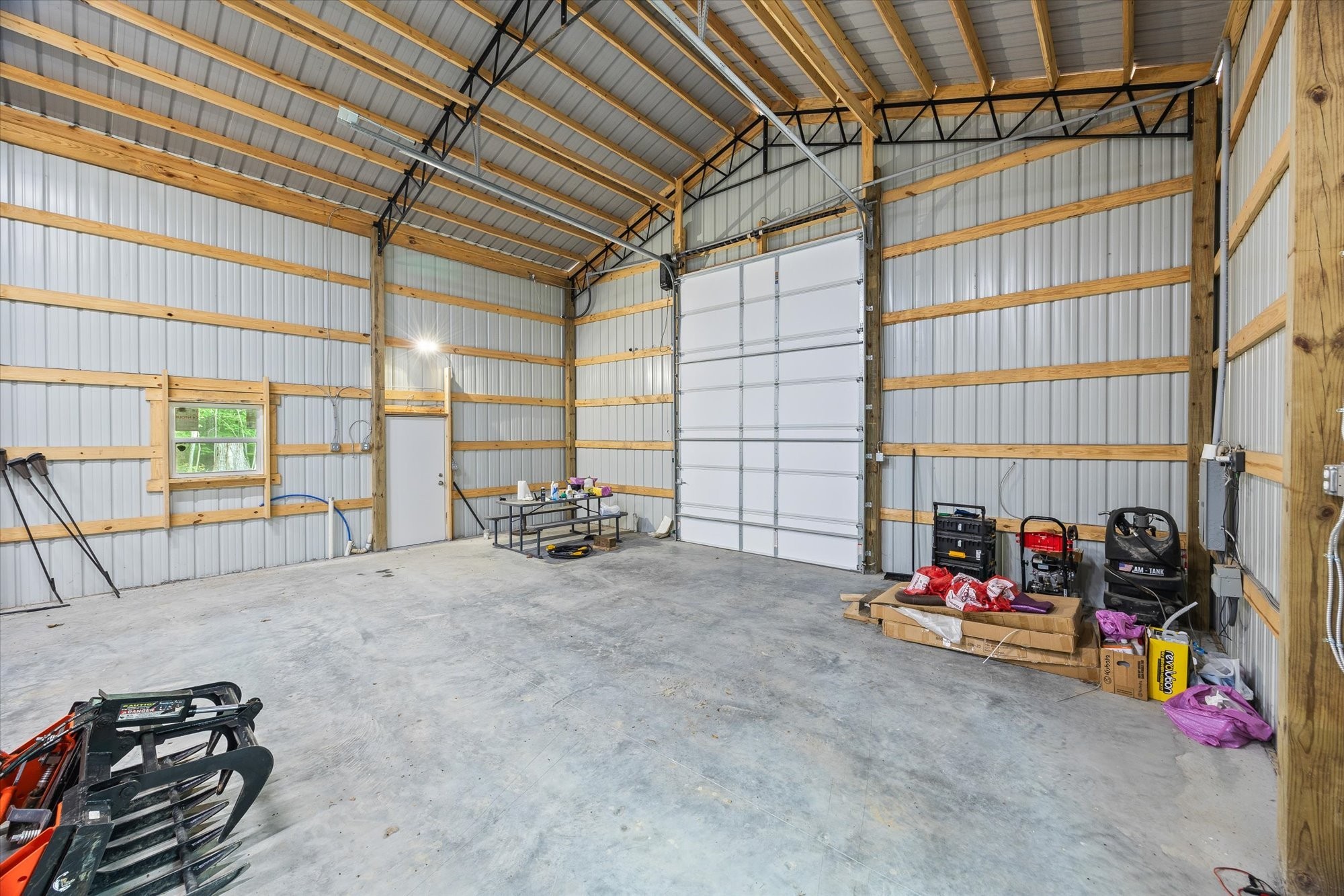 280 Paradise Crawford, TN 38554 - Photo 13 of 21 a view of a room with gym equipment