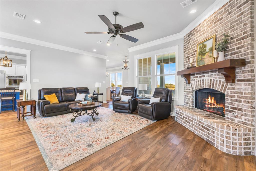 1694 Henry Prairie Road Franklin, TX 77856 - Photo 11 of 40