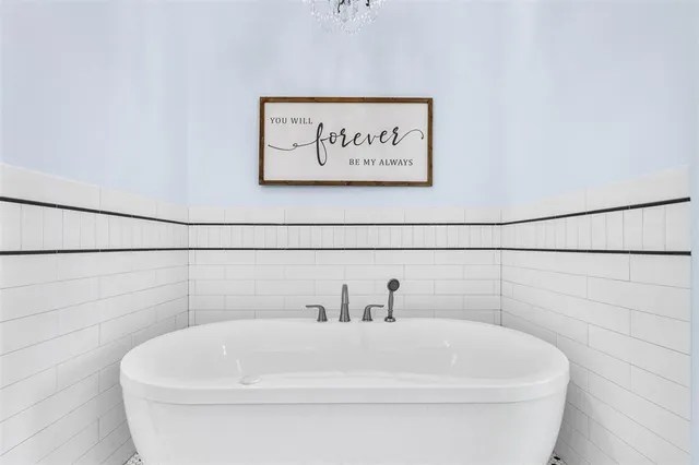 $1,000,000 | 1694 Henry Prairie Road, Franklin, TX 77856