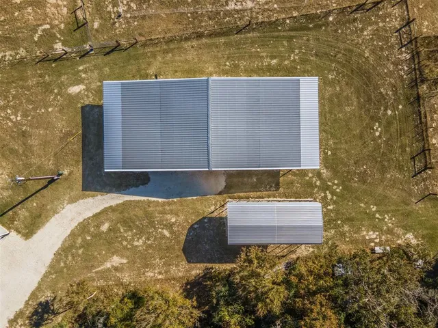 $1,000,000 | 1694 Henry Prairie Road, Franklin, TX 77856