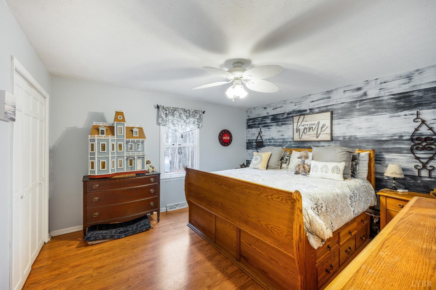 3105 Horseshoe Road Appomattox, VA 24522 - Photo 17 of 59 a bedroom with a bed and dresser