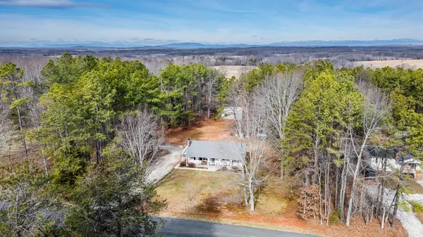 $329,900 | 3105 Horseshoe Road, Appomattox, VA 24522