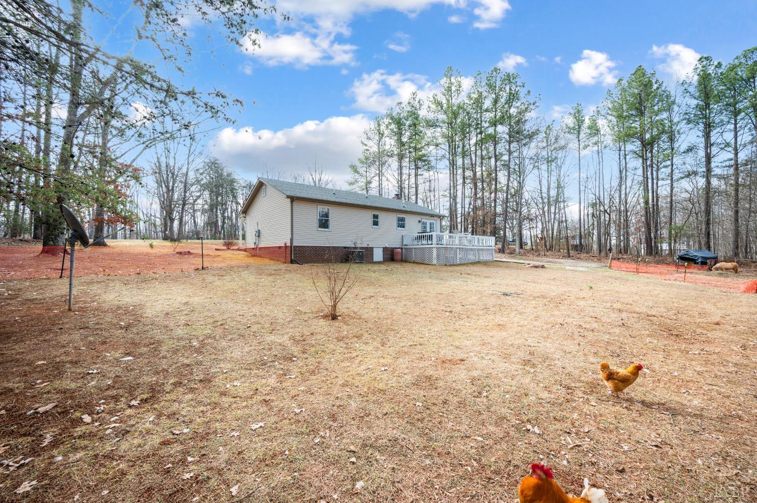 3105 Horseshoe Road Appomattox, VA 24522 - Photo 47 of 59 a backyard of a house
