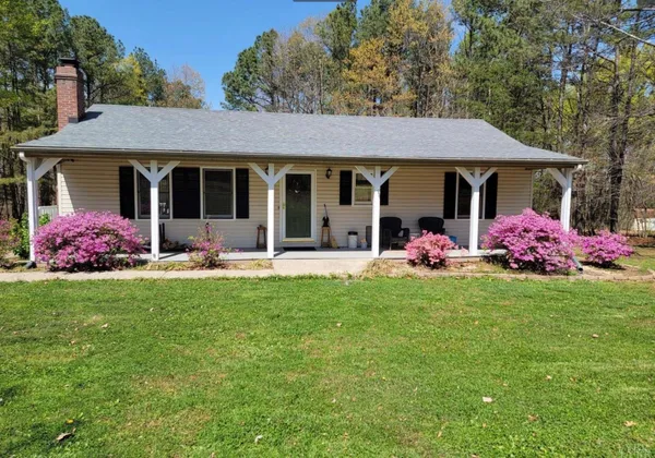 $329,900 | 3105 Horseshoe Road, Appomattox, VA 24522