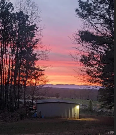 $329,900 | 3105 Horseshoe Road, Appomattox, VA 24522