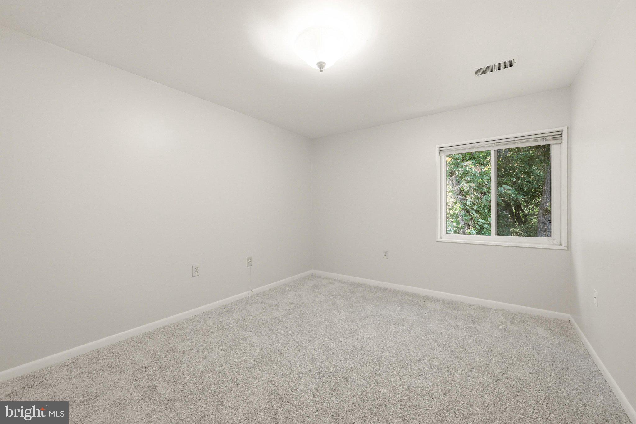 1405 Northgate Square, Unit 32B Reston, VA 20190 - Photo 21 of 25 Bedroom