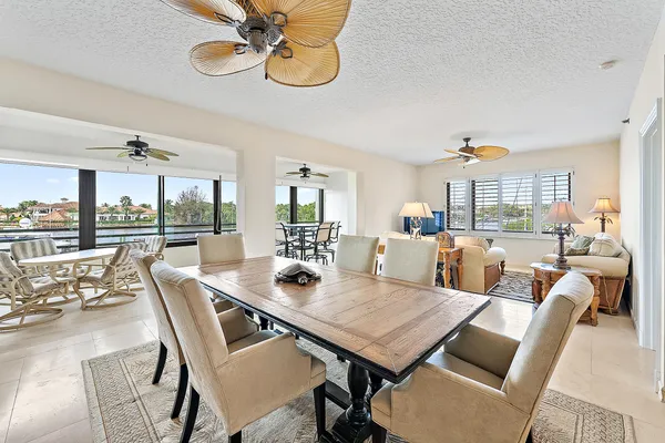 $6,000 | 926 Oak Harbour Drive, Juno Beach, FL 33408