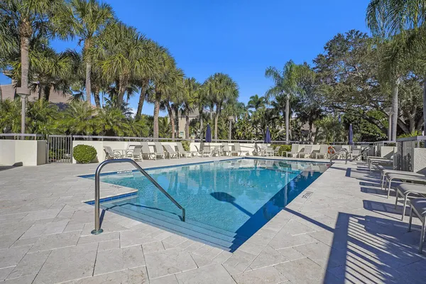 $6,000 | 926 Oak Harbour Drive, Juno Beach, FL 33408