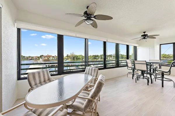 $6,000 | 926 Oak Harbour Drive, Juno Beach, FL 33408