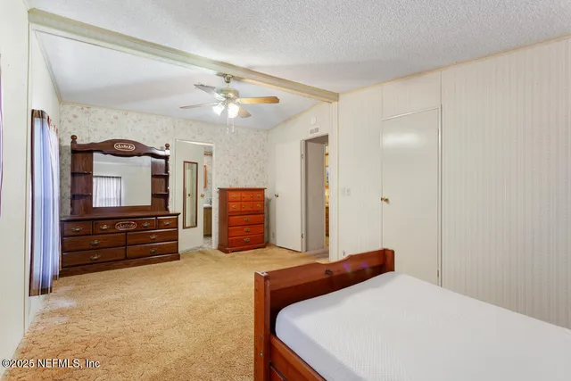 $280,000 | 100 Mangels Drive, Interlachen, FL 32148