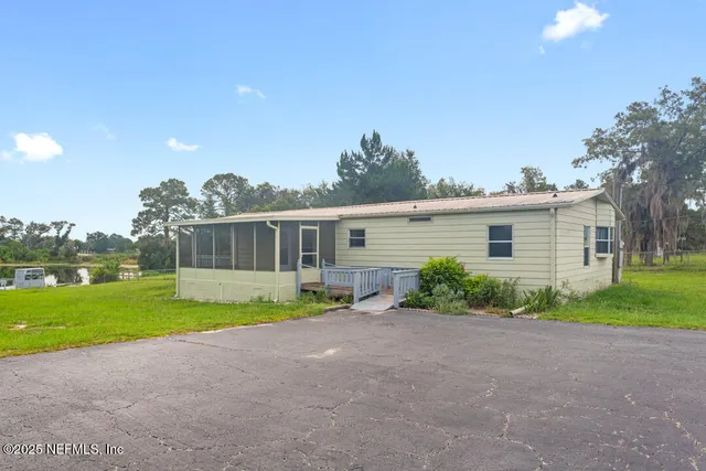 $280,000 | 100 Mangels Drive, Interlachen, FL 32148