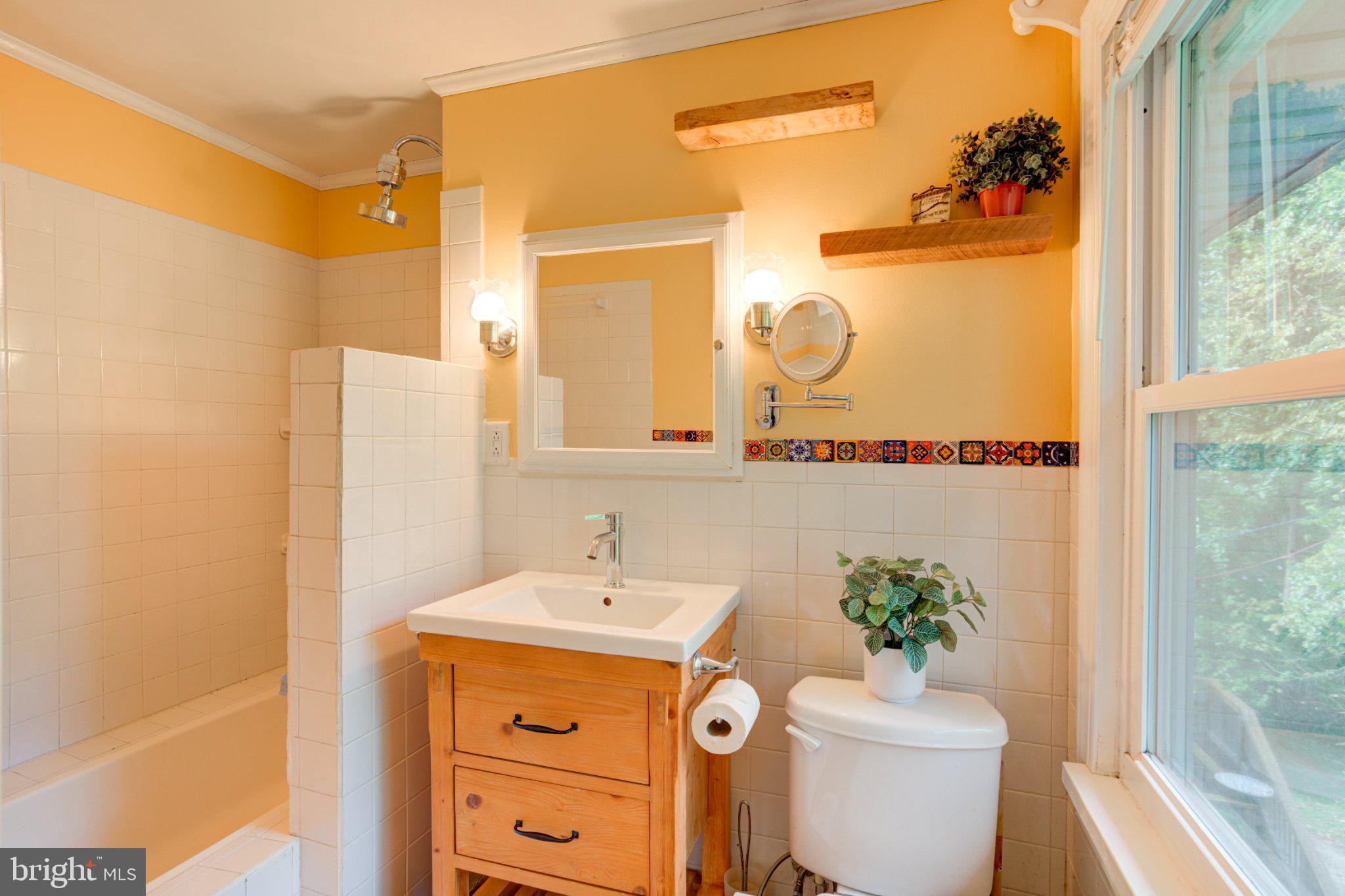 31 Green Valley Road Wallingford, PA 19086 - Photo 40 of 67 Primary Bathroom