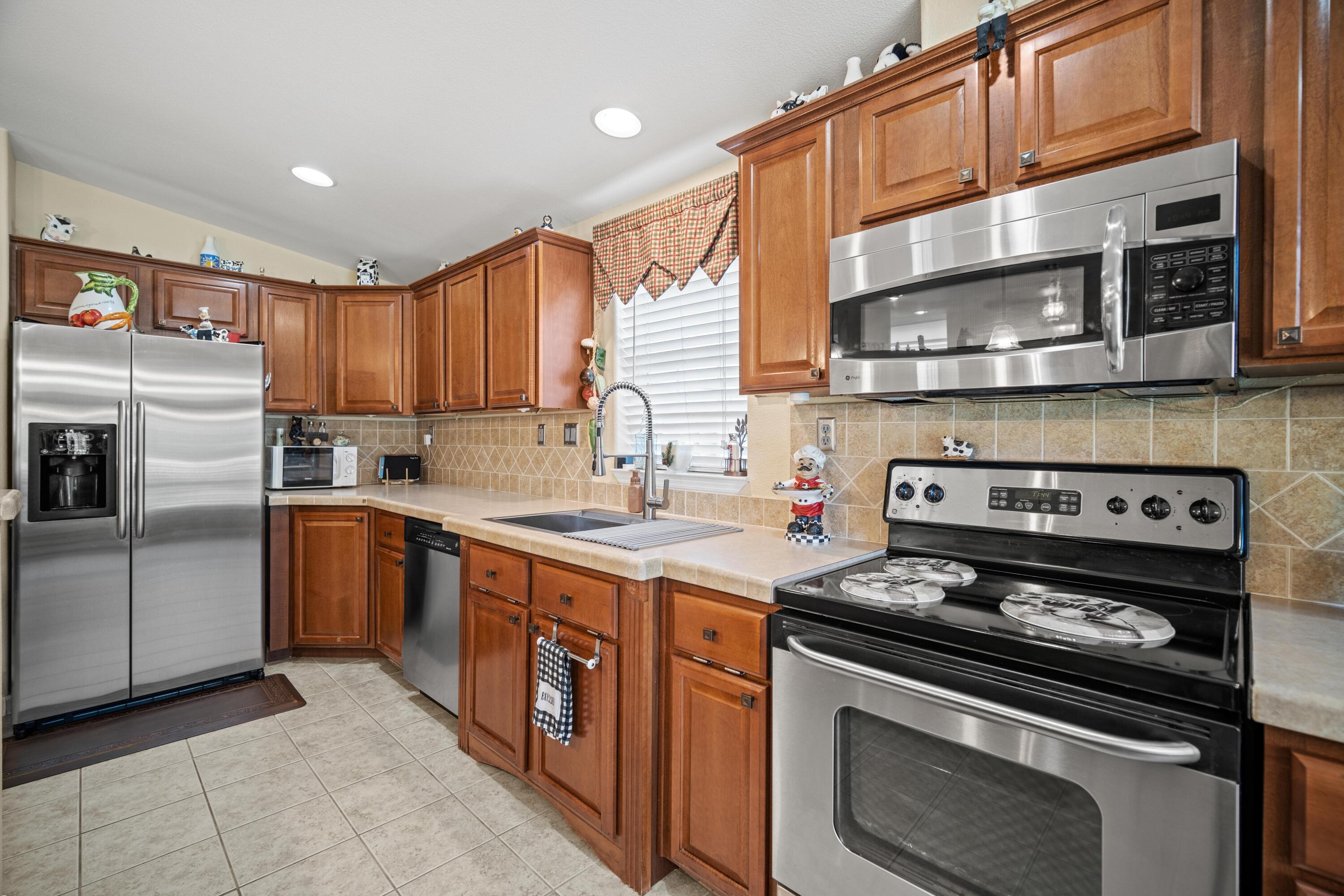 17822 Old Wood Road Bend, OR 97707 - Photo 13 of 43 14