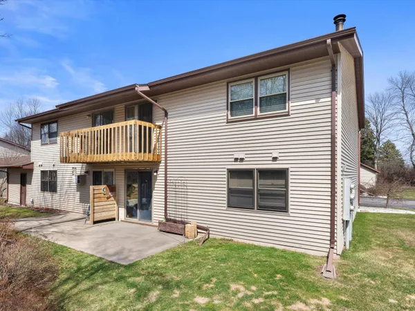 $99,000 | 910 East Cedar Avenue, Unit 403, Manitowoc, WI 54220