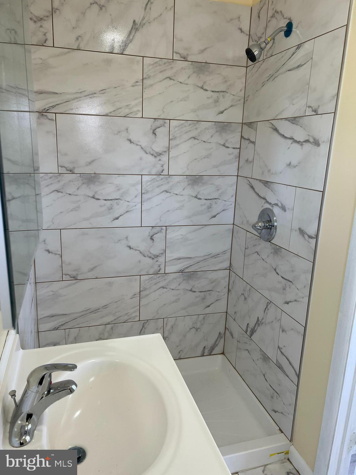 1290 Swedesboro Road Monroeville, NJ 08343 - Photo 10 of 17 Master Bath