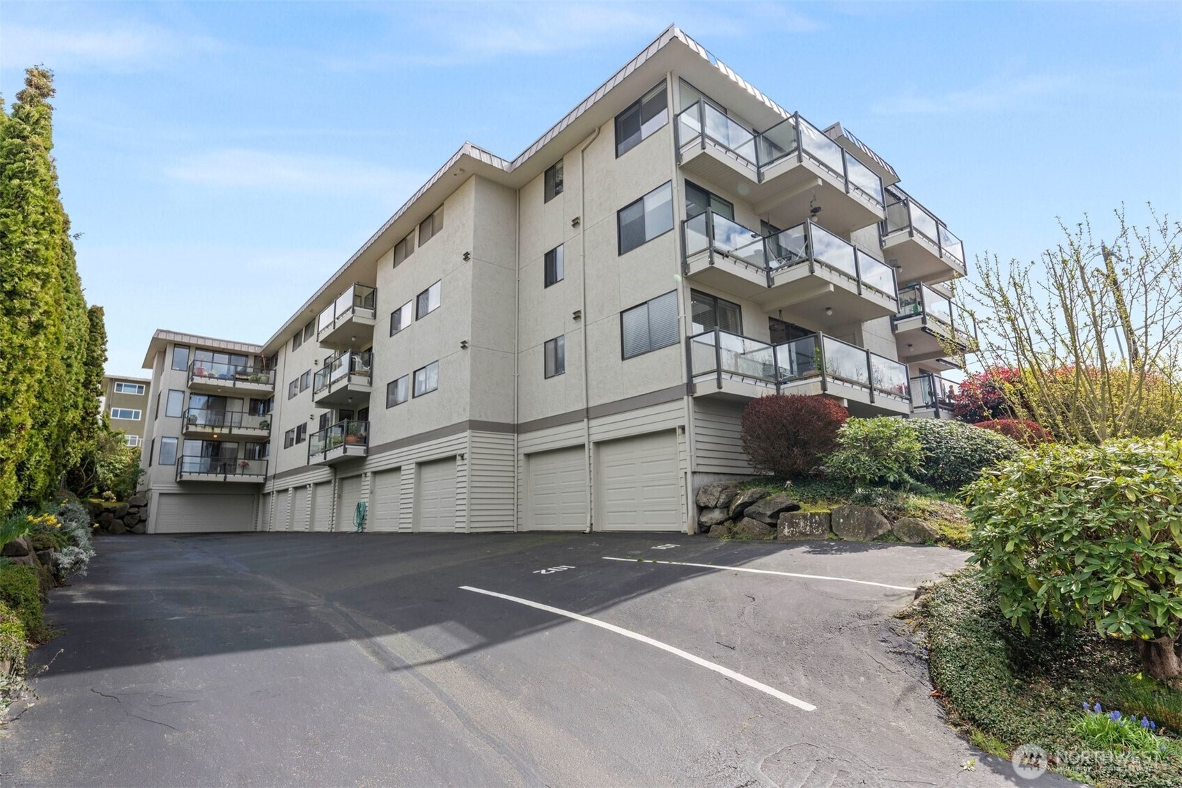 217 Alder Street, Unit 101 Edmonds, WA 98020 - Photo 35 of 36