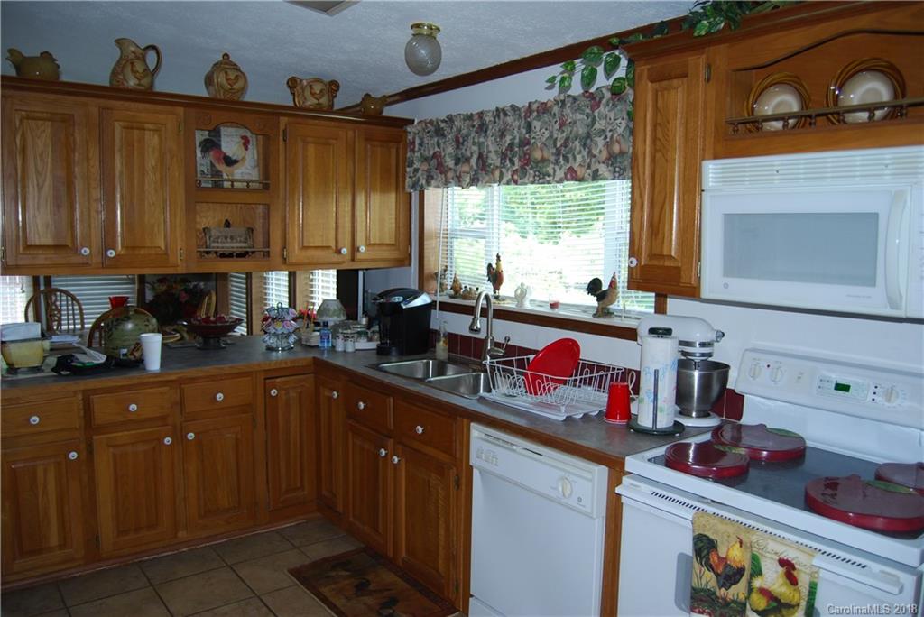 90 Solomon Road Leicester, NC 28748 - Photo 14 of 21 Gallery Image 14