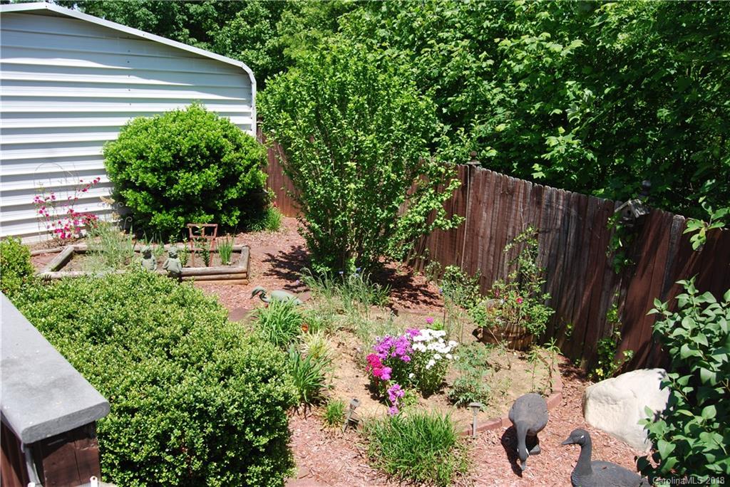 90 Solomon Road Leicester, NC 28748 - Photo 20 of 21 Gallery Image 20