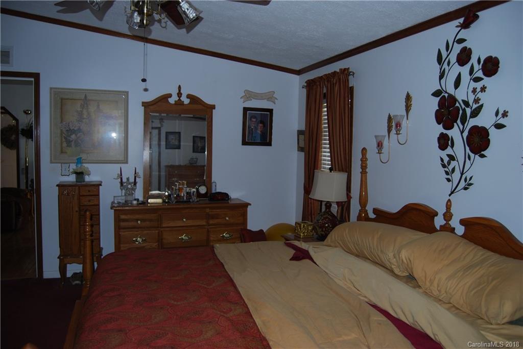 90 Solomon Road Leicester, NC 28748 - Photo 7 of 21 Gallery Image 7