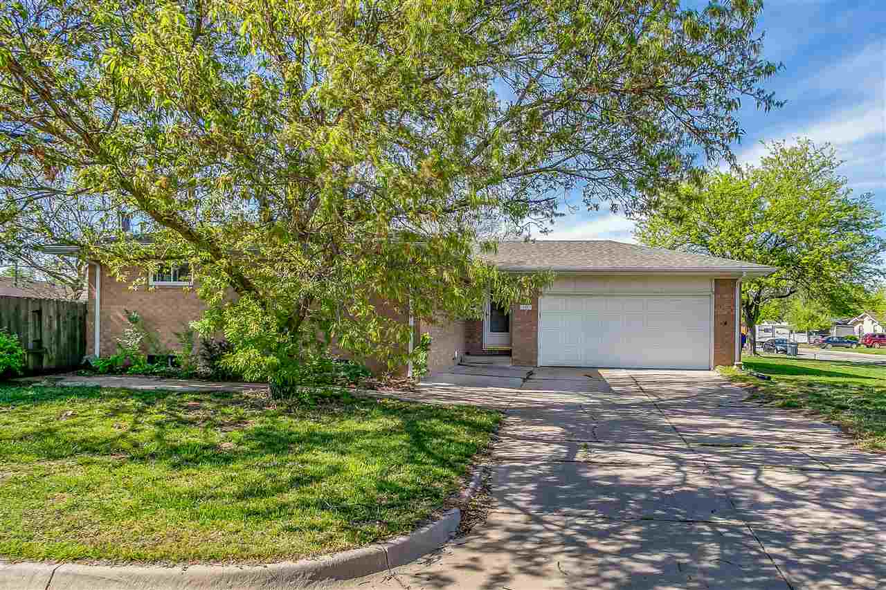 1037 South Dalton Street Wichita, KS 67207 - Photo 1 of 1