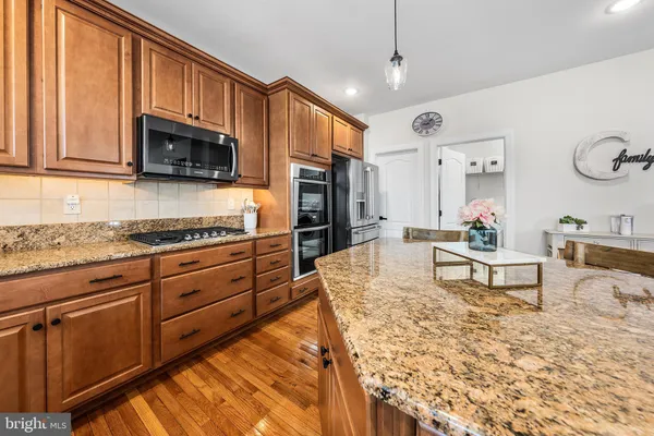 $750,000 | 6578 Arbordeau Lane, Macungie, PA 18062