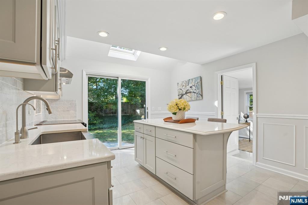 12 Meadowbrook Road Short Hills, NJ 07078 - Photo 12 of 39