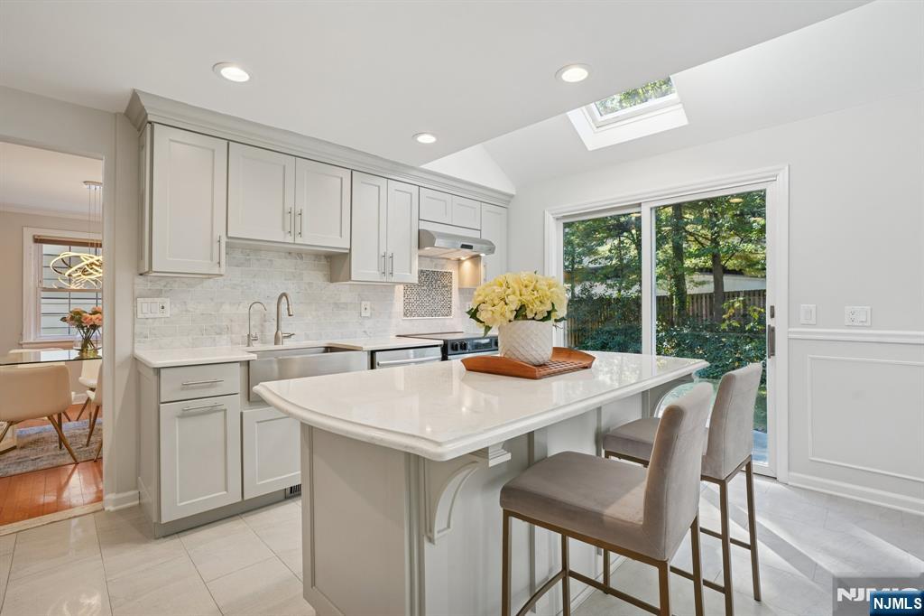 12 Meadowbrook Road Short Hills, NJ 07078 - Photo 13 of 39