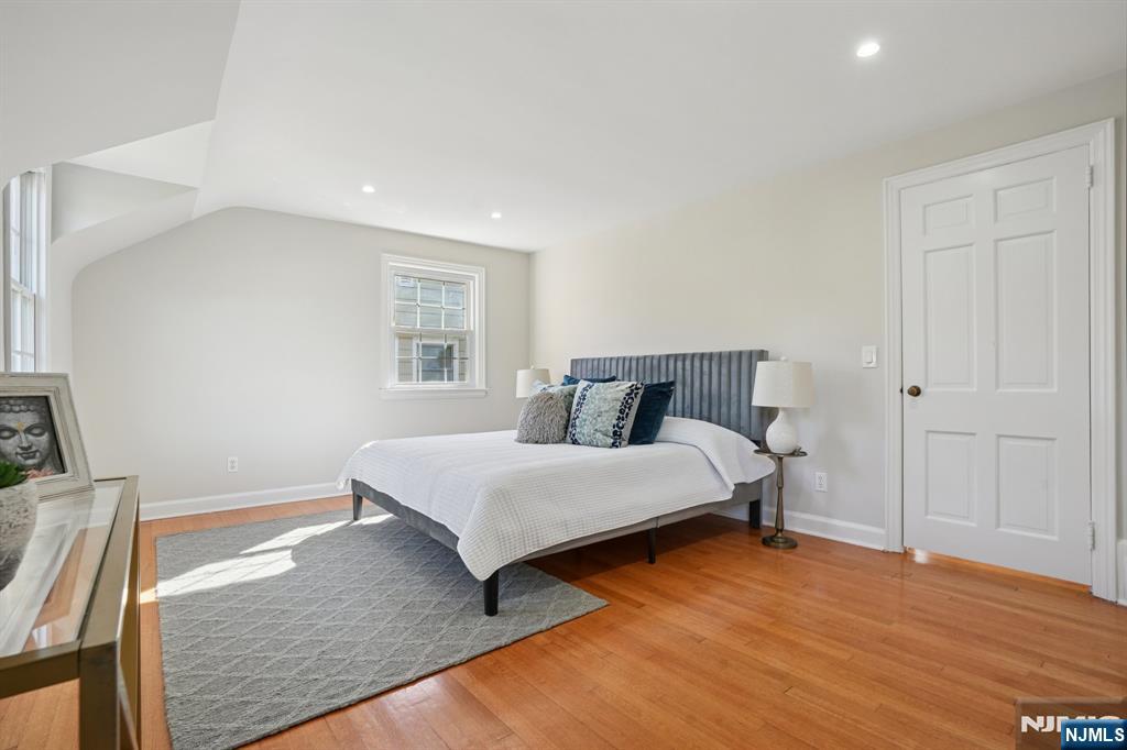 12 Meadowbrook Road Short Hills, NJ 07078 - Photo 22 of 39