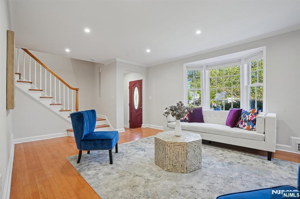 12 Meadowbrook Road Short Hills, NJ 07078 - Photo 3 of 39