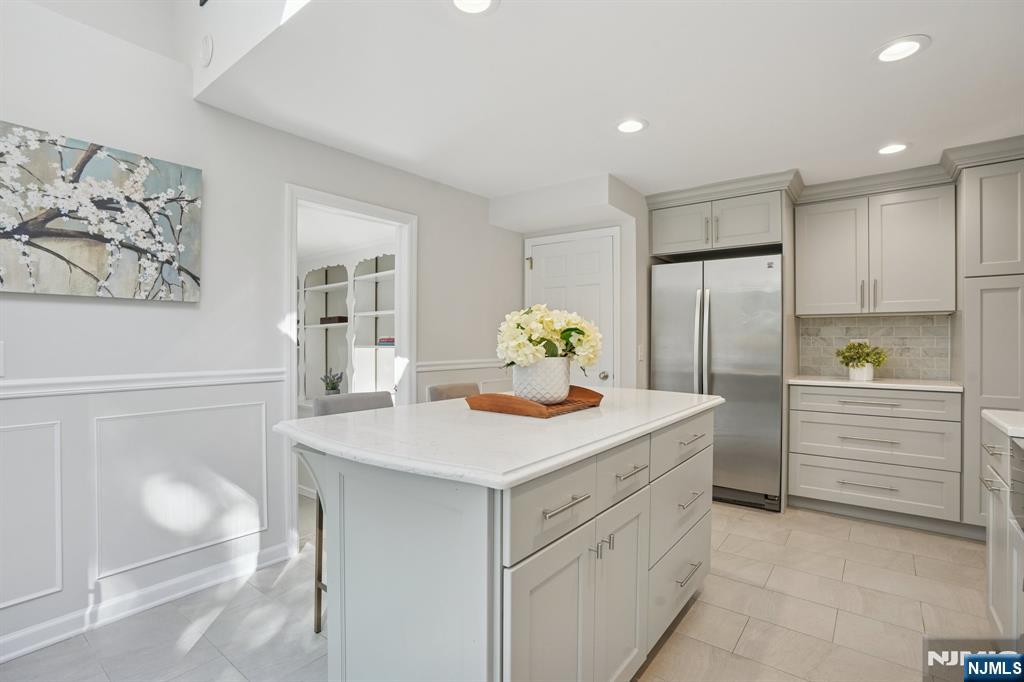 12 Meadowbrook Road Short Hills, NJ 07078 - Photo 10 of 39