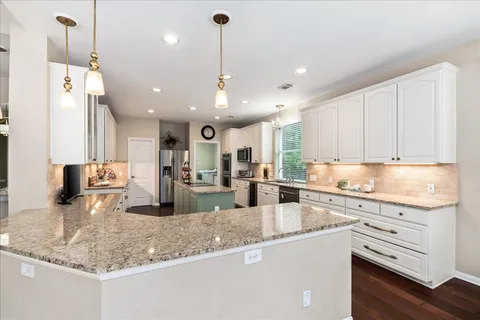 $1,199,999 | 58 Cottondale Road, The Hills, TX 78738