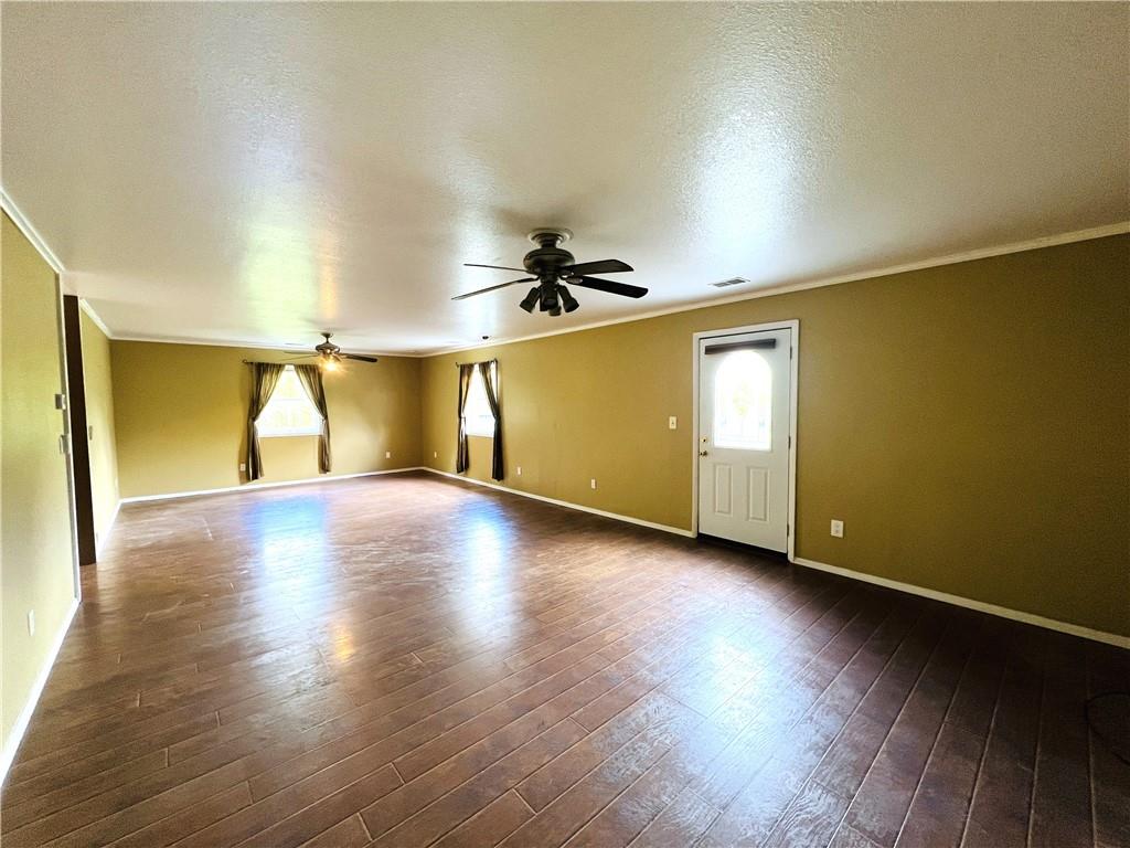 380 Oak St Extension Pulaski, PA 16143 - Photo 7 of 20