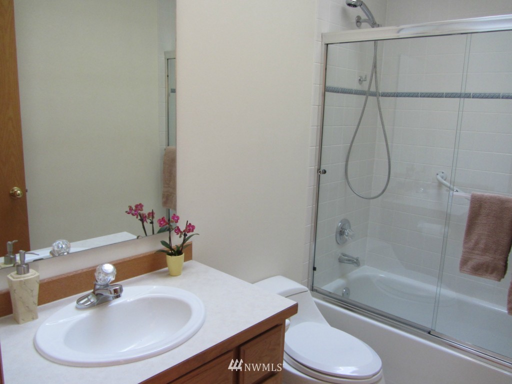 2230 Austin Lane Mount Vernon, WA 98273 - Photo 10 of 17 Gallery Image 10