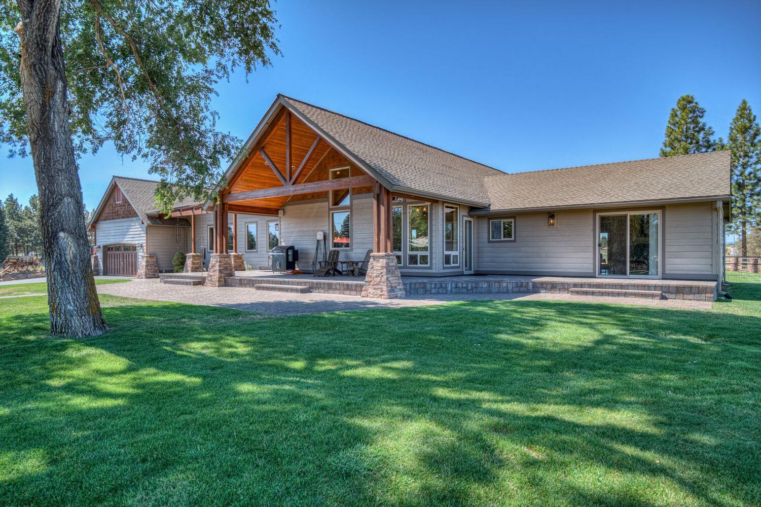 61915 Ward Road Bend, OR 97702 - Photo 3 of 77 cgy7rF_s