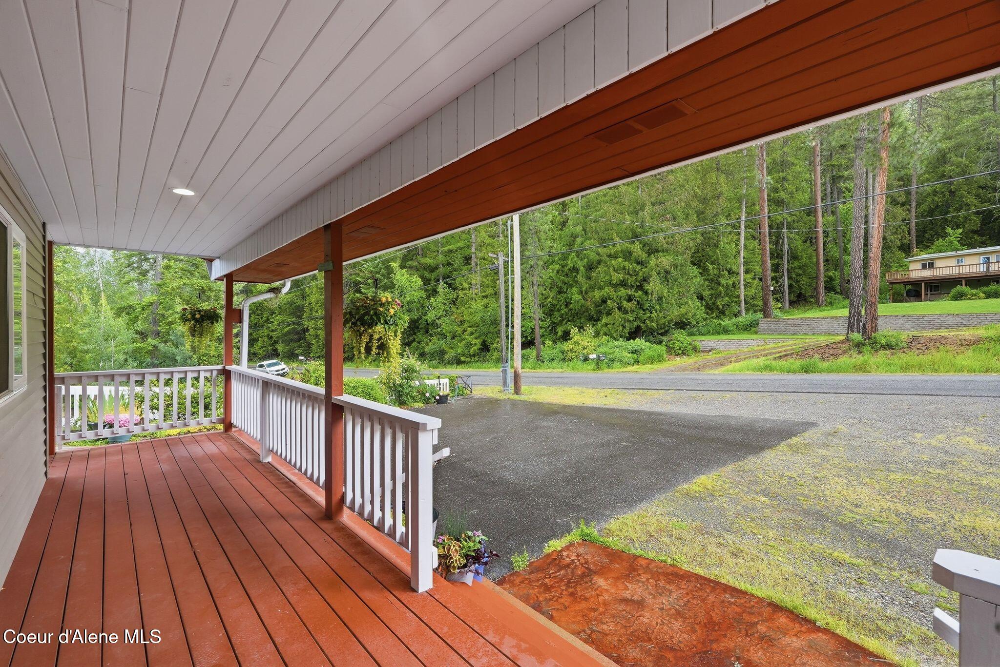 955 Bottle Bay Road Sagle, ID 83860 - Photo 6 of 66 Front