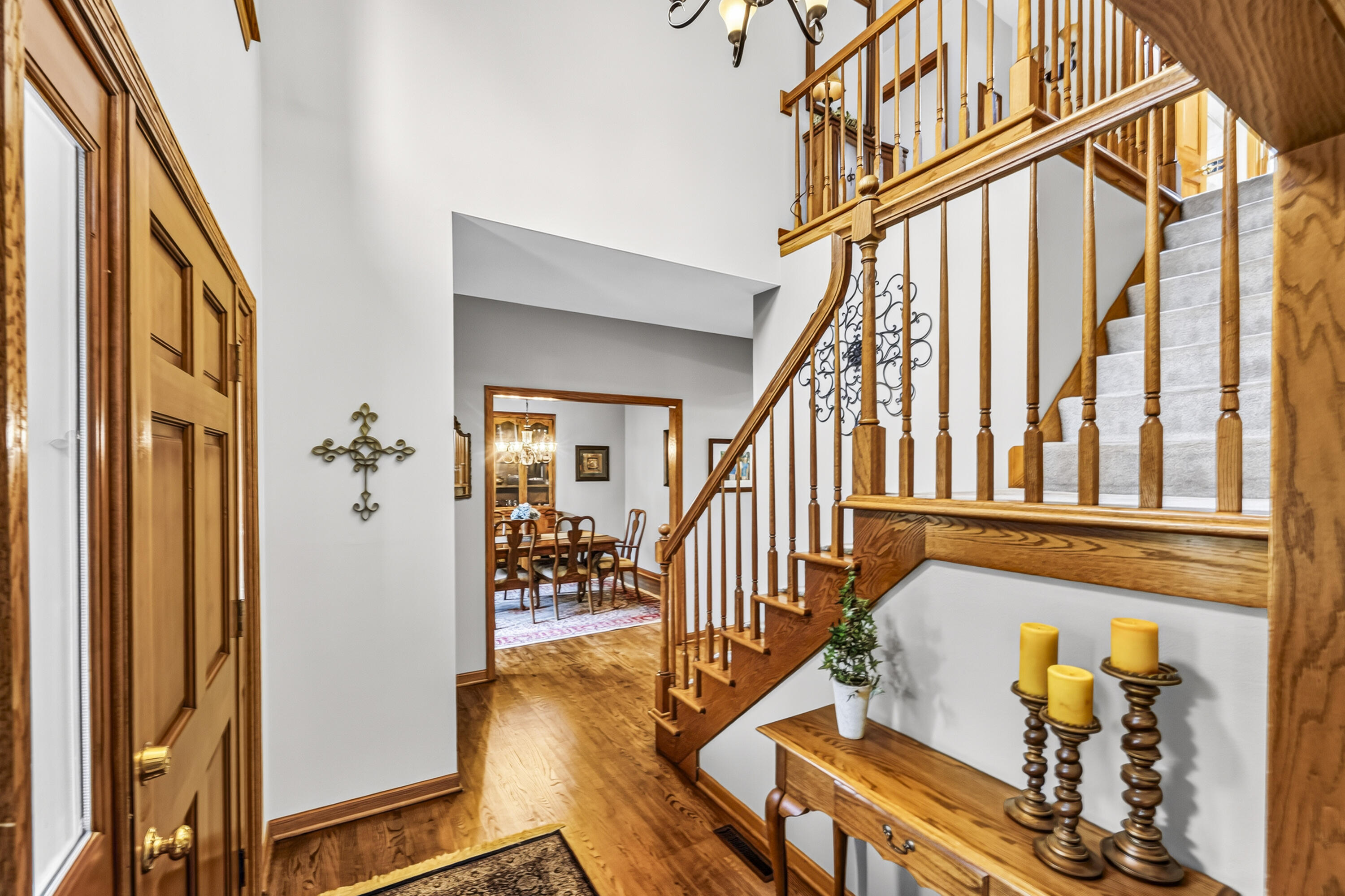 103 Birch Road Delafield, WI 53018 - Photo 3 of 72 Foyer
