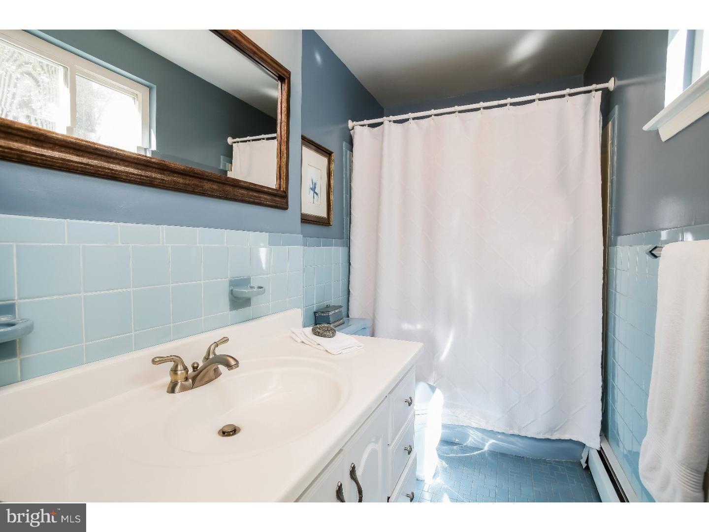 818 Crum Creek Road Springfield, PA 19064 - Photo 13 of 25 Bathroom