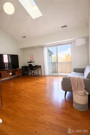 $1,800 | 4910 Ravens Crest Drive, Plainsboro, NJ 08536