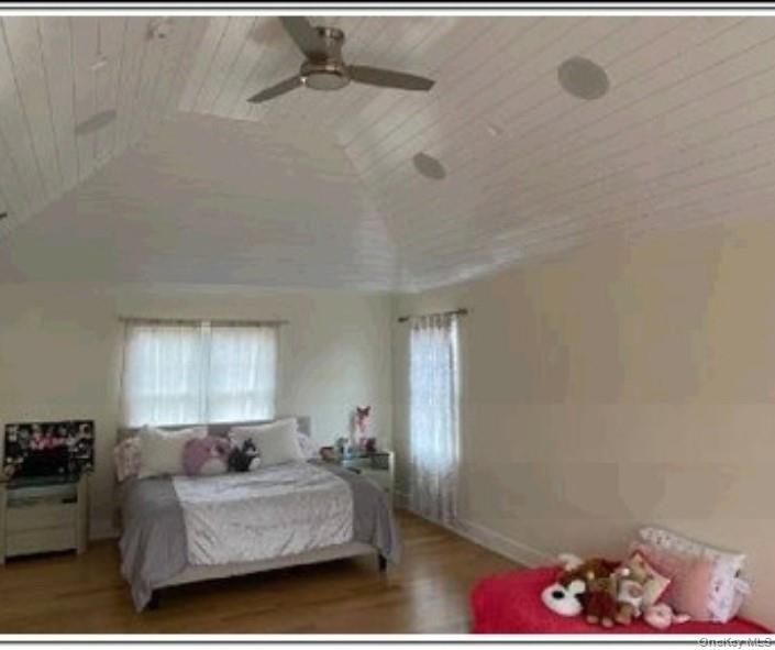 67 Squiretown Road Hampton Bays, NY 11946 - Photo 23 of 24