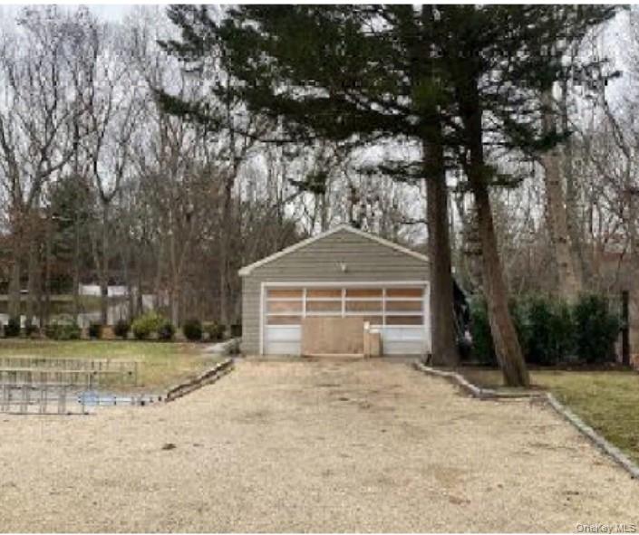 67 Squiretown Road Hampton Bays, NY 11946 - Photo 5 of 24