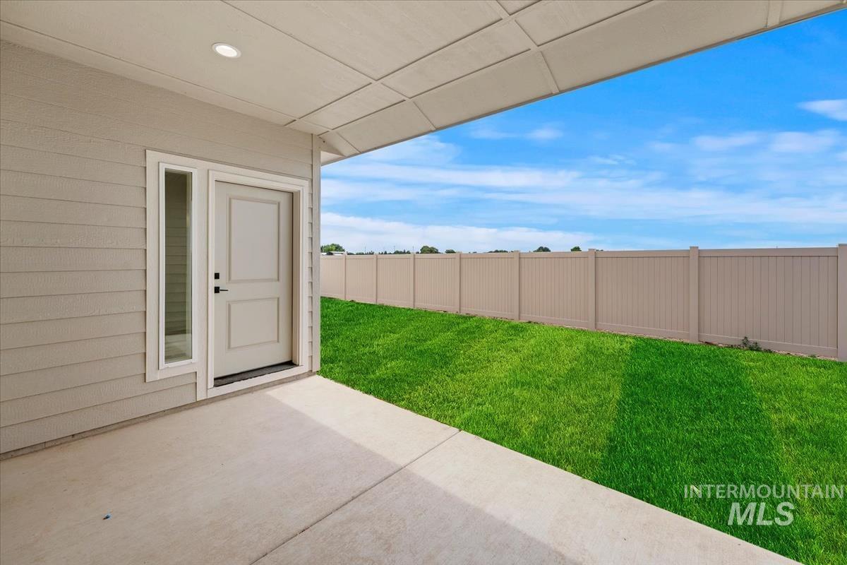 1150 Velvet Loop Wilder, ID 83676 - Photo 33 of 39