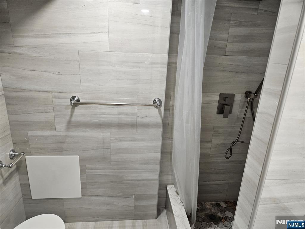 500 Brinkerhoff Avenue, Unit 4 Fort Lee, NJ 07024 - Photo 3 of 8