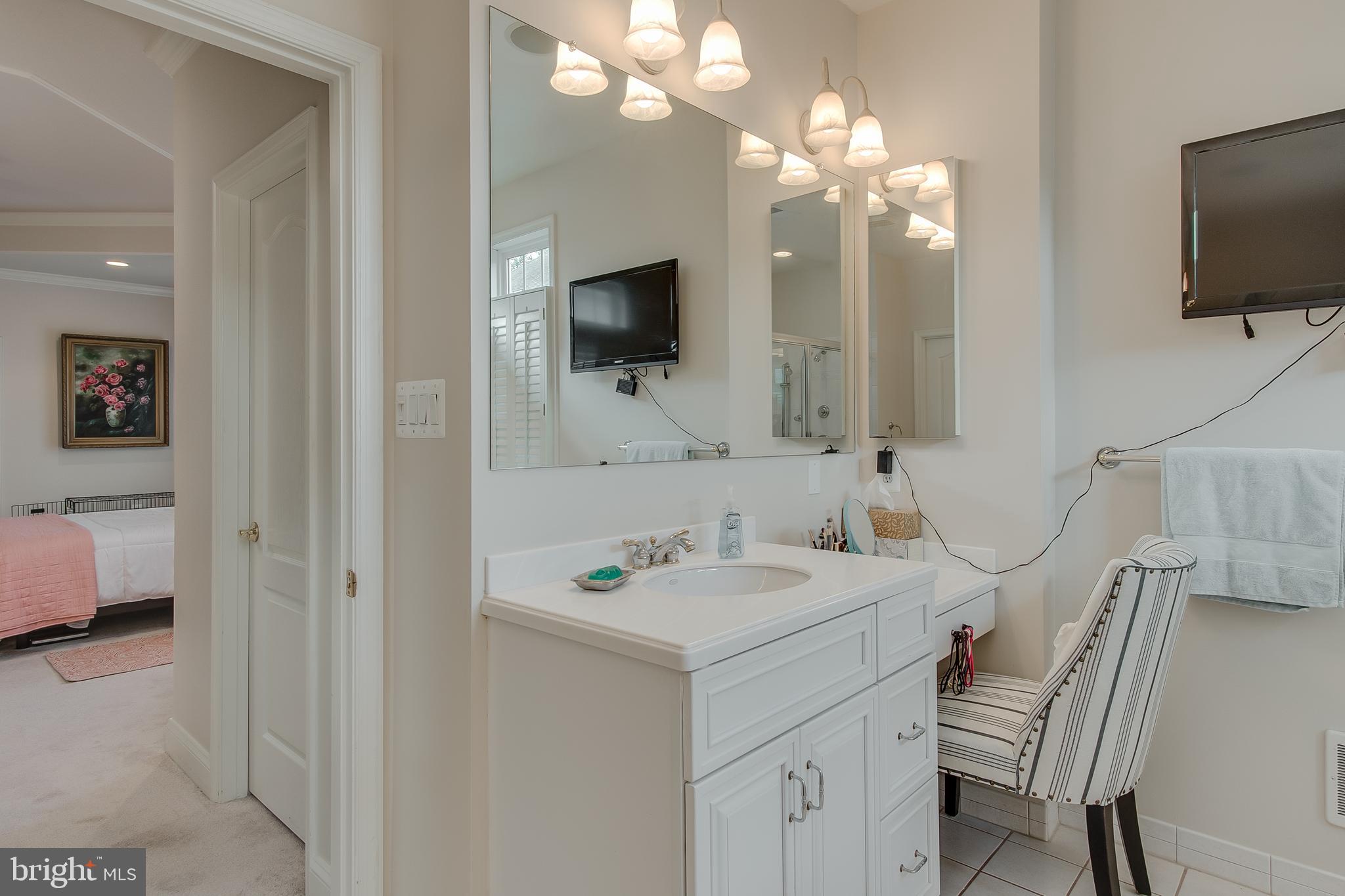 2657 Brook Valley Road Frederick, MD 21701 - Photo 28 of 52 OWNER'S BATH HAS TWO SPLIT SINK VANITIES