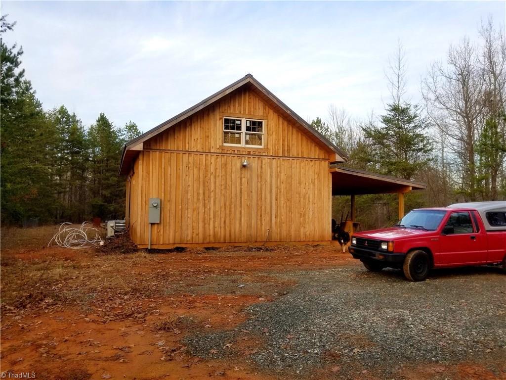 2750 Horseshoe Neck Road Lexington, NC 27295 - Photo 6 of 19 Gallery Image 6