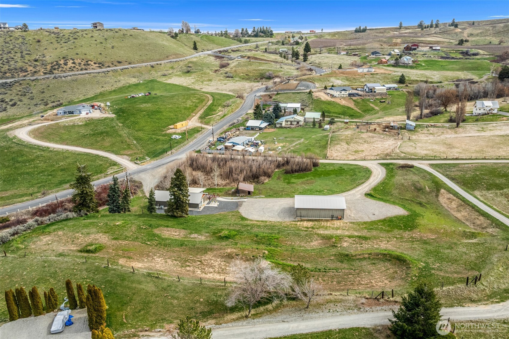 851 Wheeler Hill Road Wenatchee, WA 98801 - Photo 7 of 40