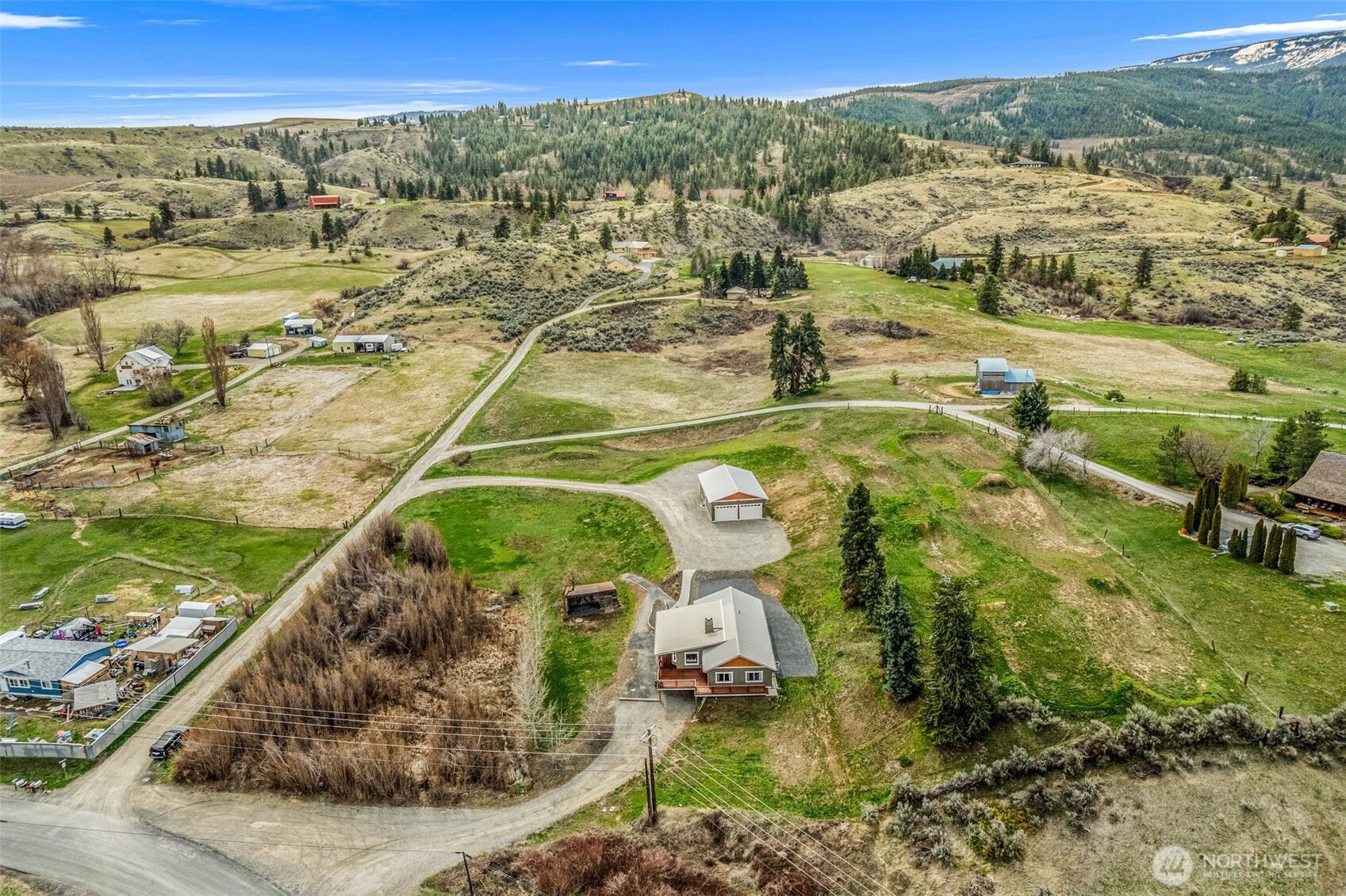 851 Wheeler Hill Road Wenatchee, WA 98801 - Photo 8 of 40