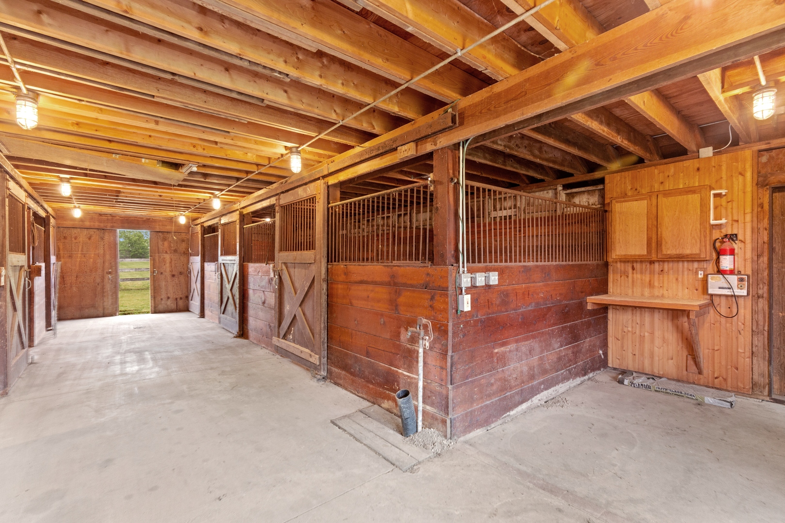 2563 Sheldon Road Grayslake, IL 60046 - Photo 24 of 36 a view of a room with racks