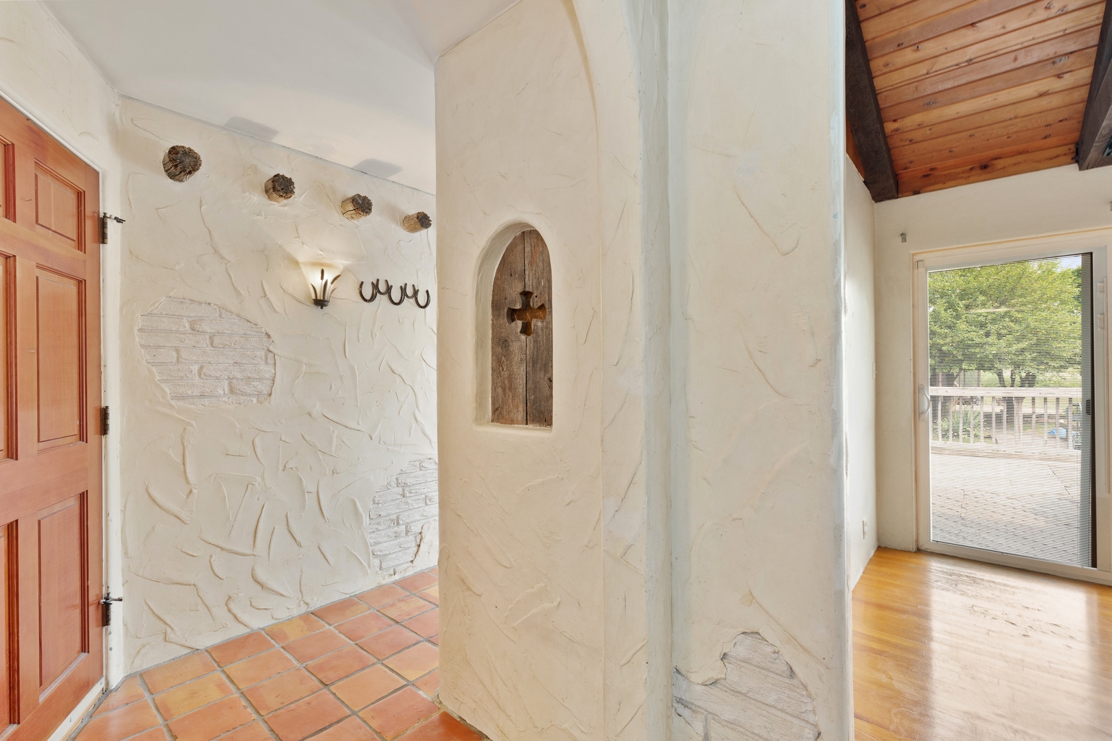 2563 Sheldon Road Grayslake, IL 60046 - Photo 9 of 36 a bathroom with a shower